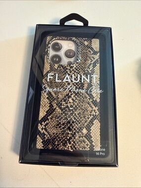 FLAUNT Snake Print Square iPhone Case - Brown & Black 14 Pro